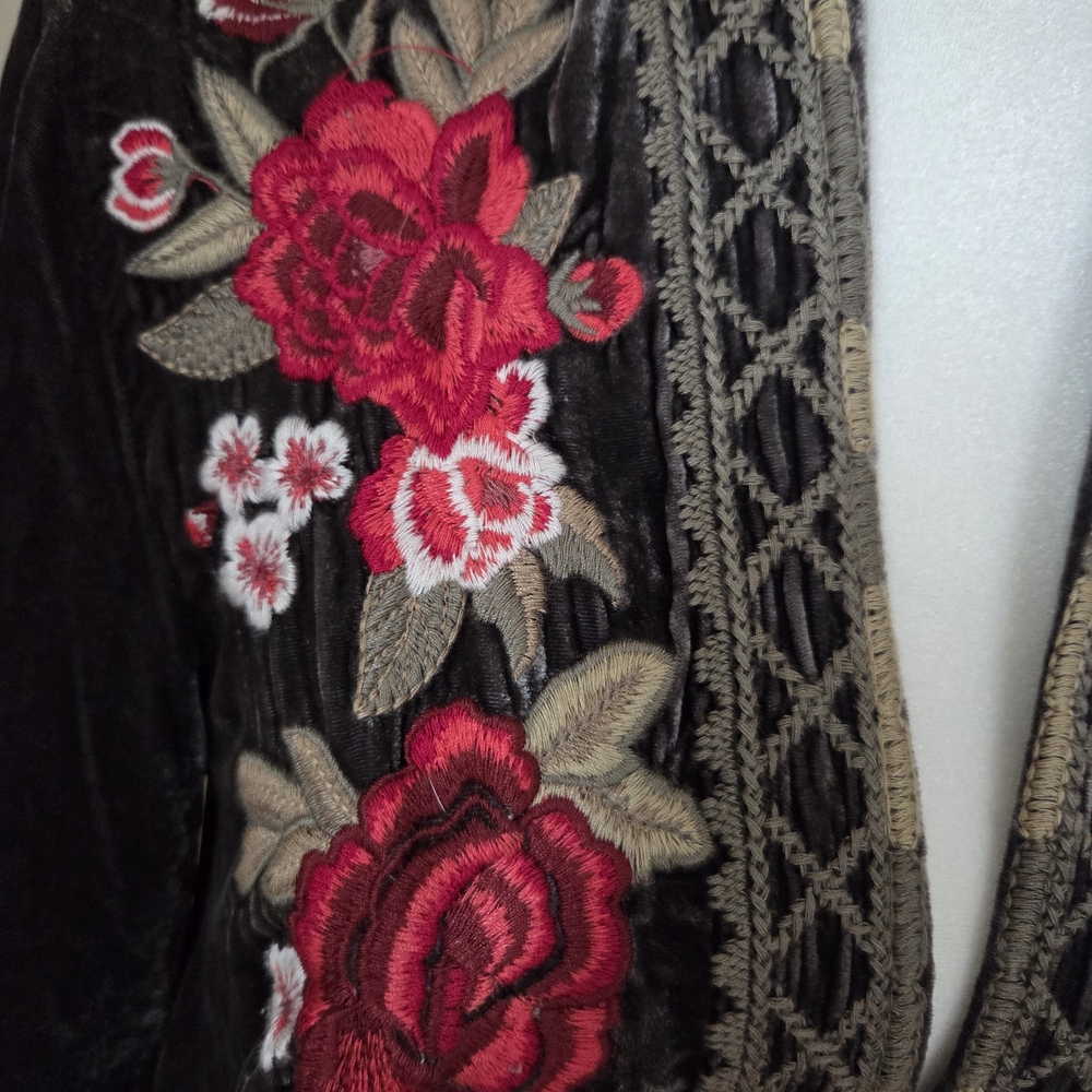 Johnny Was Black Velvet Embroidered Floral Open Blazer with Red Roses - Picture 3 of 9